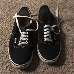 Black Authentic Lo Pro Vans